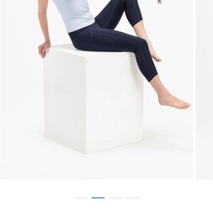 Women's Sweetflexx Navy Capri Leggings